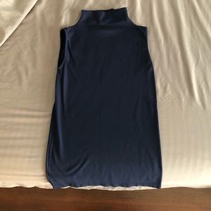 Seamless Sleeveless Turtleneck Tank in Navy